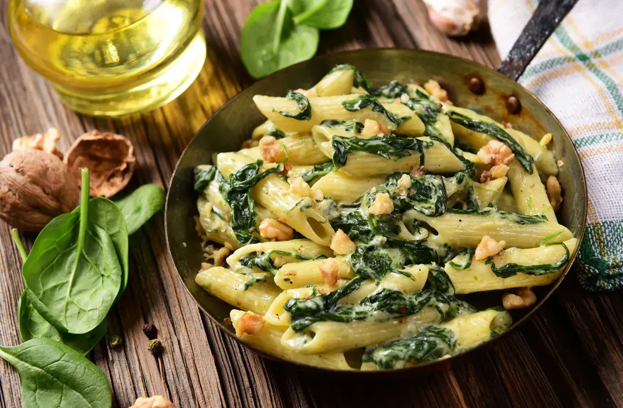 Ile kcal ma makaron ze szpinakiem? Poznaj wartość kaloryczną