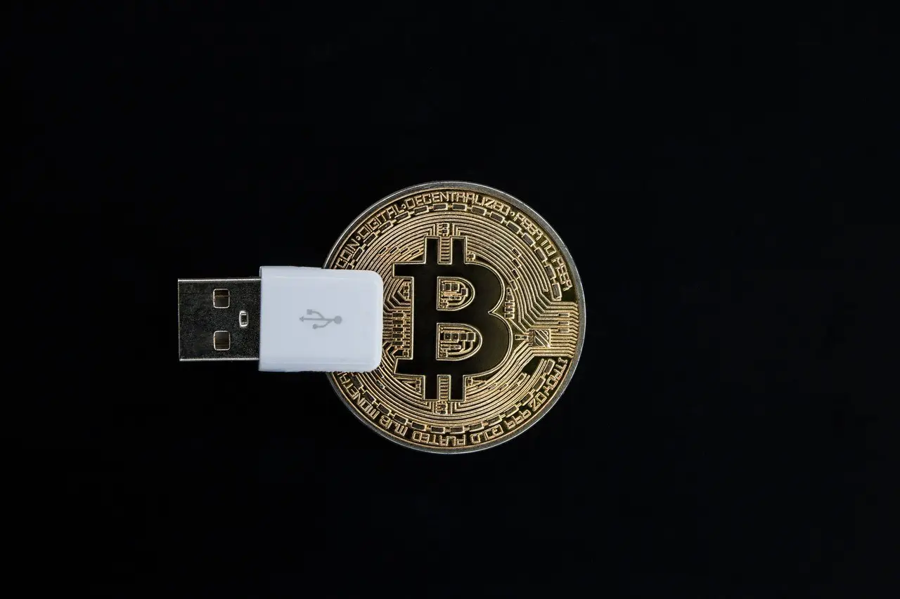 Portfel krypto - jaki portfel wybrać? Przewodnik bezpiecznego przechowywania kryptowalut