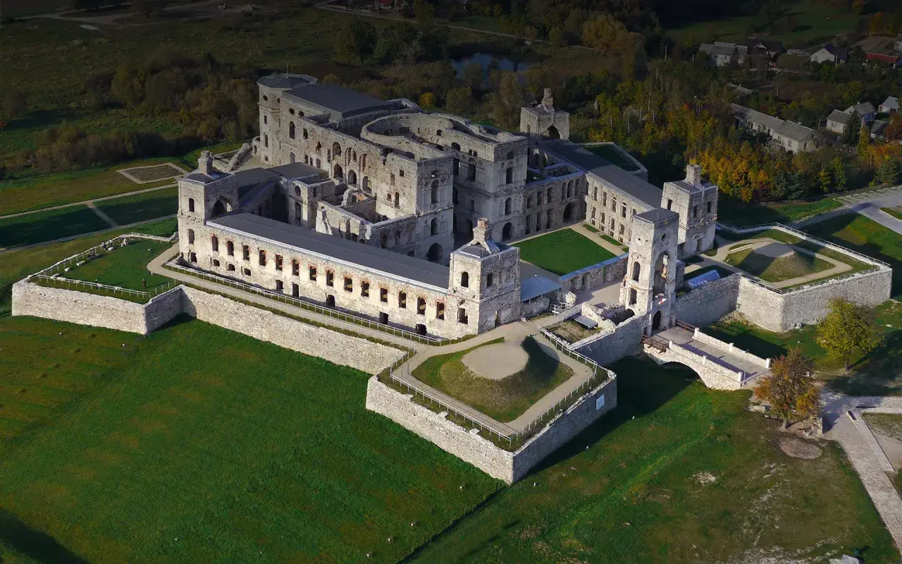 Ruiny zamku Krzyżtopór w Ujeździe: prawdziwa historia i tajemnice ruin