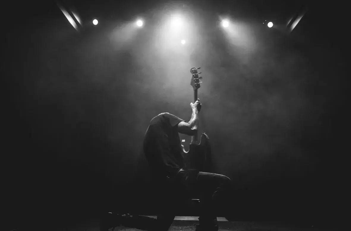 Złote Lata 60: Jak Narodziny Muzyki Rockowej Zmieniły Świat na Zawsze