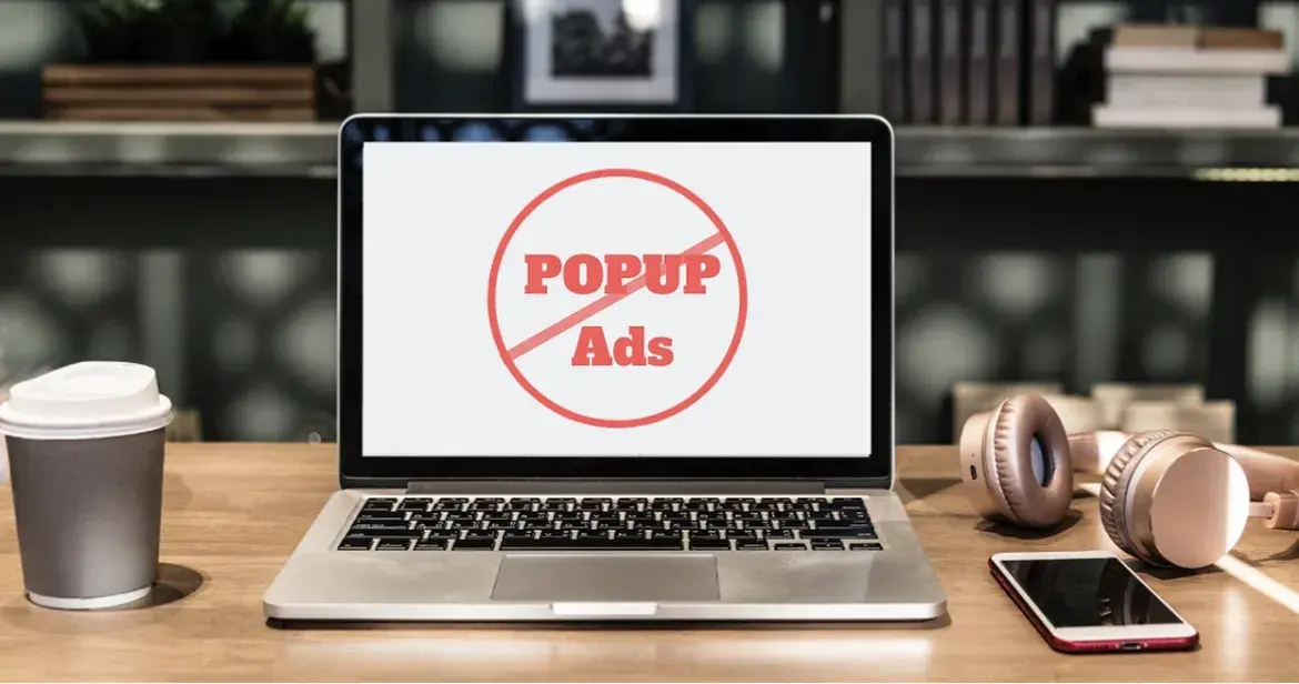 Cyfrowe pułapki – jak marketing wpływa na decyzje użytkowników
