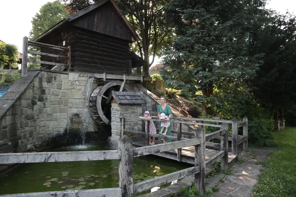 Laskowa Skansen – odkryj fascynującą historię i atrakcje regionu