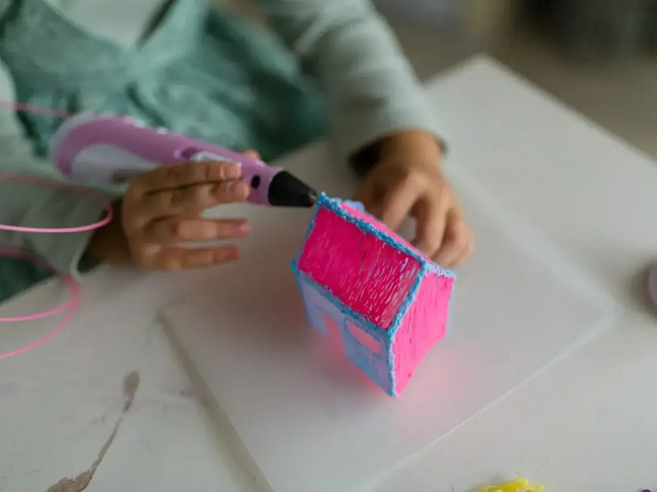 Jak wybrać długopis 3D dla dziecka: kompleksowy poradnik rodzica