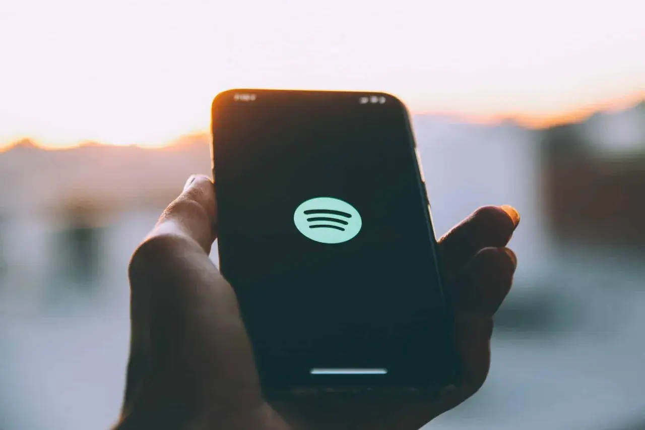 Jak dodać muzykę na Spotify i cieszyć się swoimi utworami