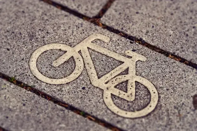 Czego życzyć rowerzyście? Inspiracje na życzenia dla pasjonatów kolarstwa