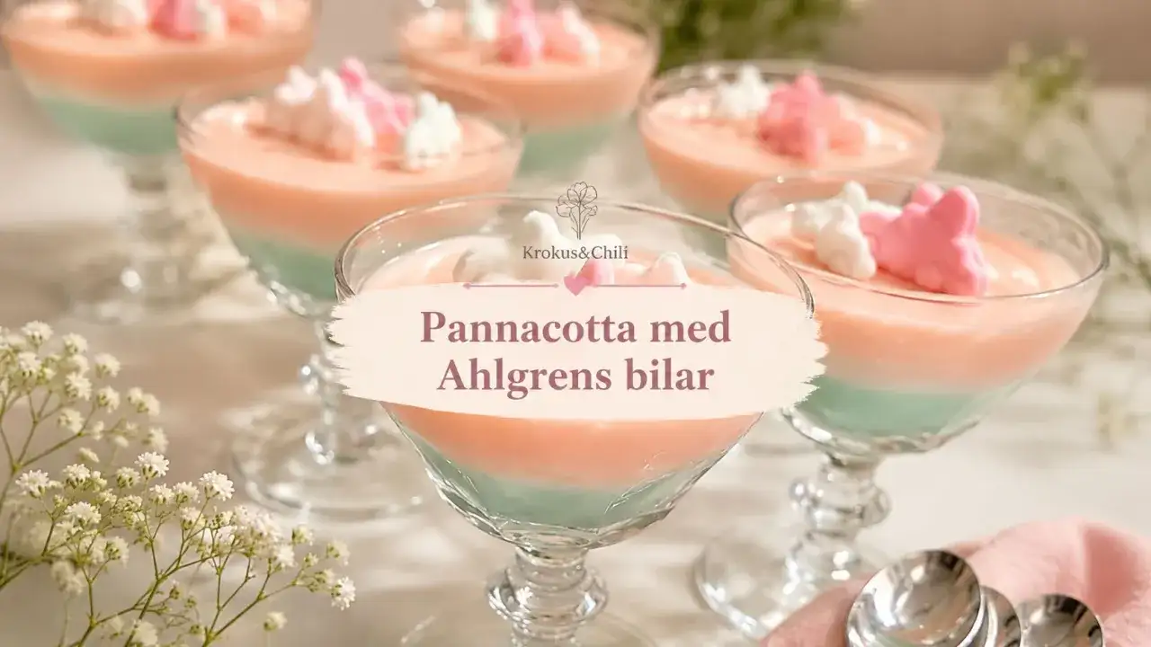Flera glas med pannacotta i lager av rosa och mintgrönt, toppade med Ahlgrens bilar.