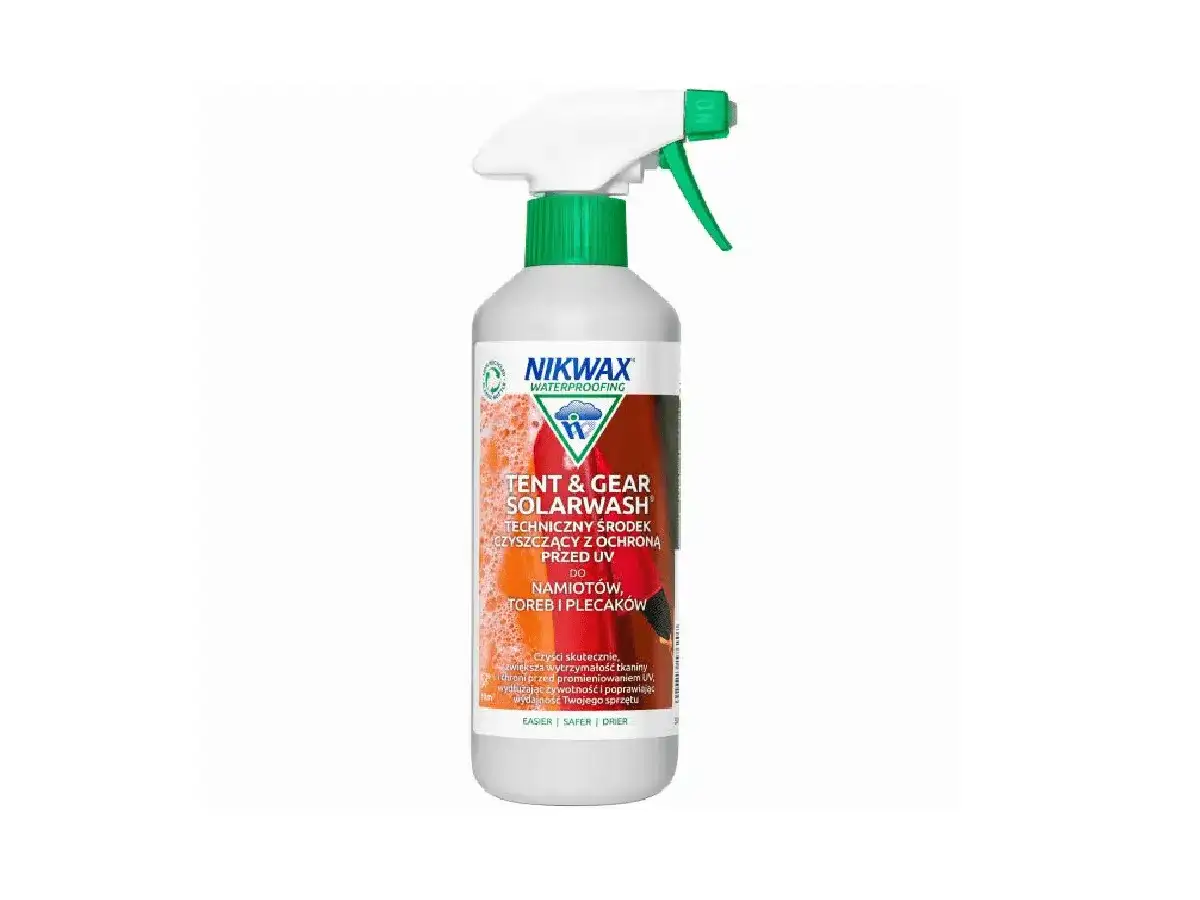 Spray Nikwax Tent & Gear Solarwash do namiotów i plecaków. Pomoże Ci dowiedzieć się, jak wyprać plecak, chroniąc go przed UV.