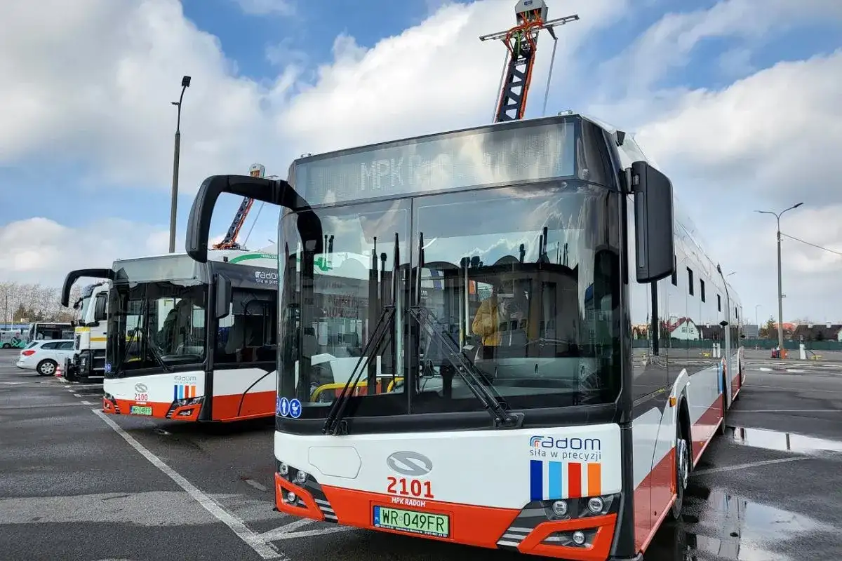 Nowe autobusy MPK Radom gotowe do kursowania, być może kiedyś pojawią się też w Toruniu.