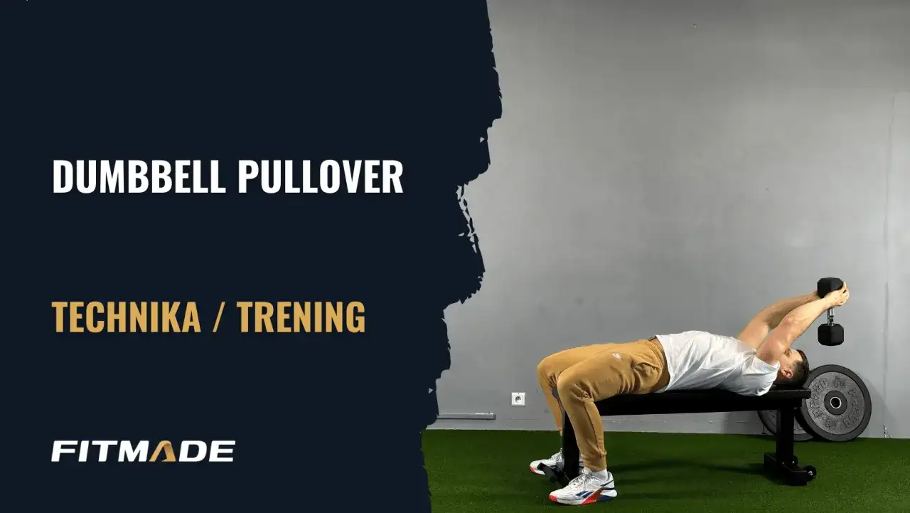 Mężczyzna wykonuje ćwiczenie **dumbbell pullover** na ławce, trzymając ciężarek nad głową.