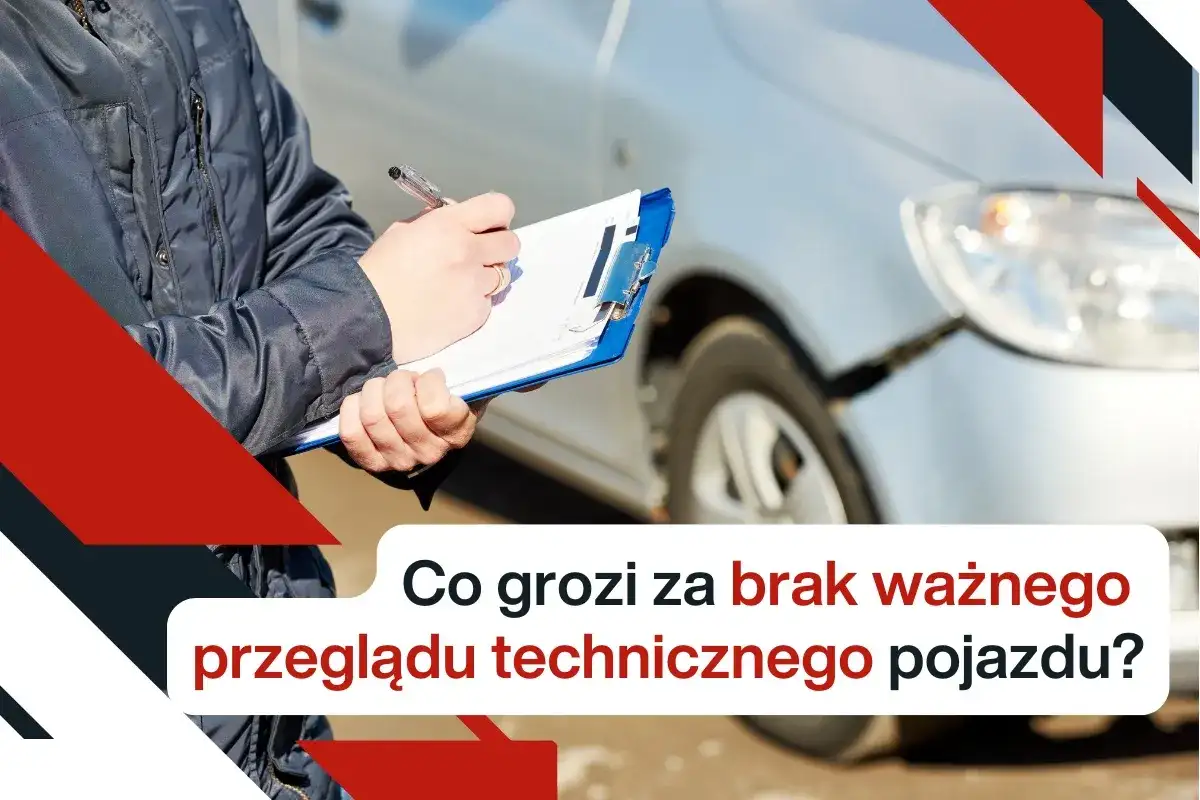 Osoba z notatnikiem obok samochodu. Co grozi za brak ważnego przeglądu technicznego pojazdu?