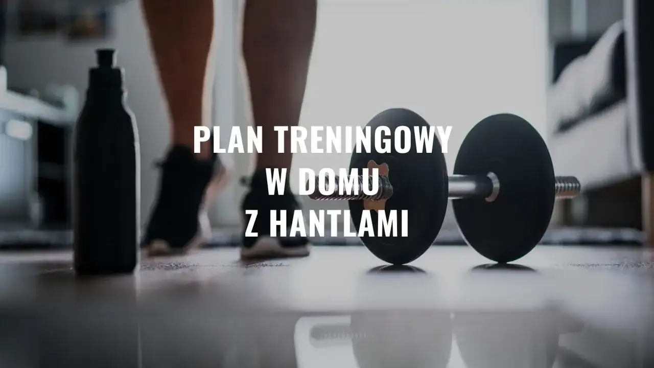Gotowy na trening FBW w domu z hantlami? Na zdjęciu widzimy hantle, butelkę z wodą i sylwetkę osoby ćwiczącej.