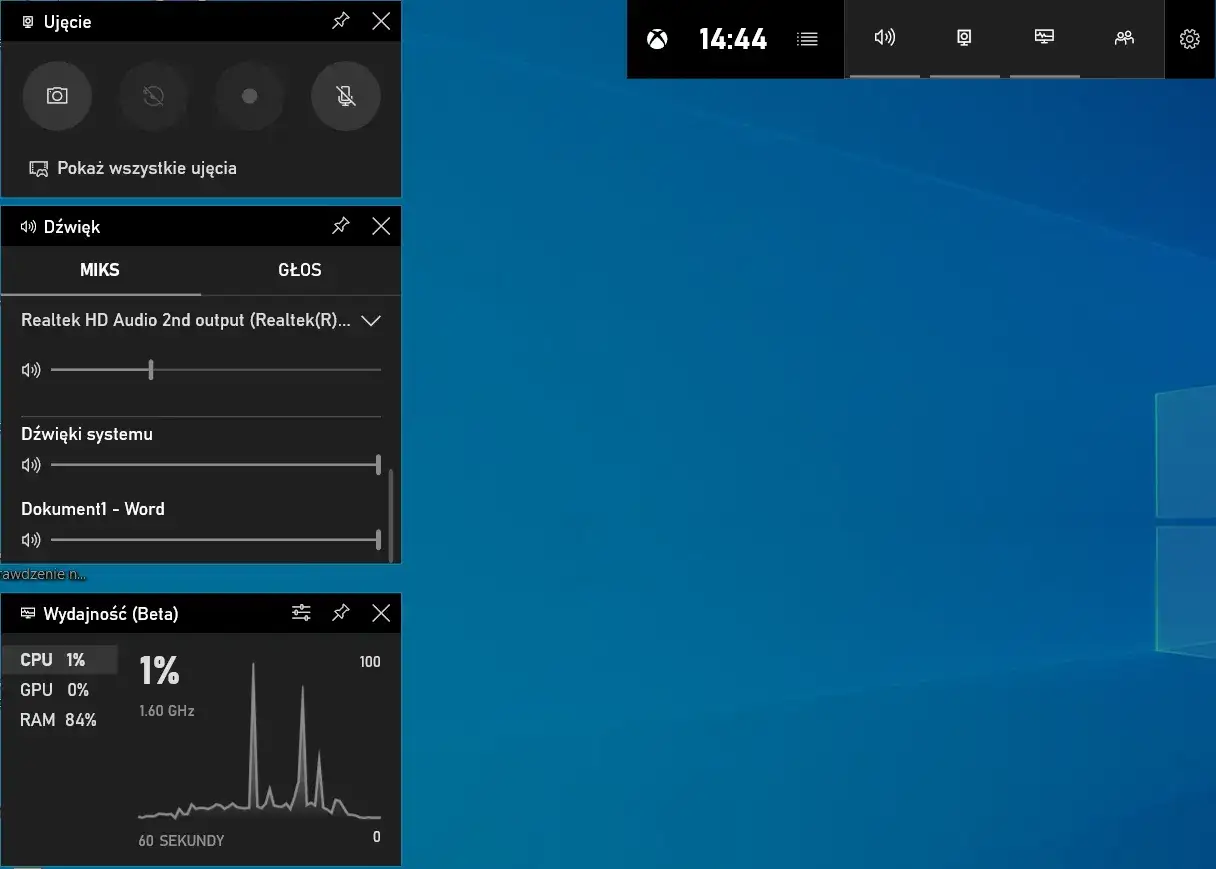 Widok zrzutu ekranu Windows z panelami Ujęcie, Dźwięk i Wydajność.