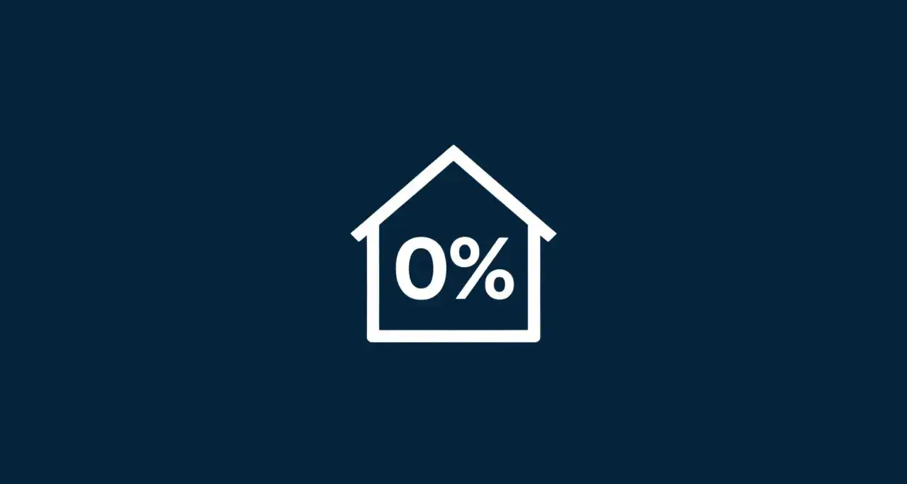 Biały zarys domu z napisem "0%" w środku. Idealny symbol dla kredytu bez wkładu własnego.