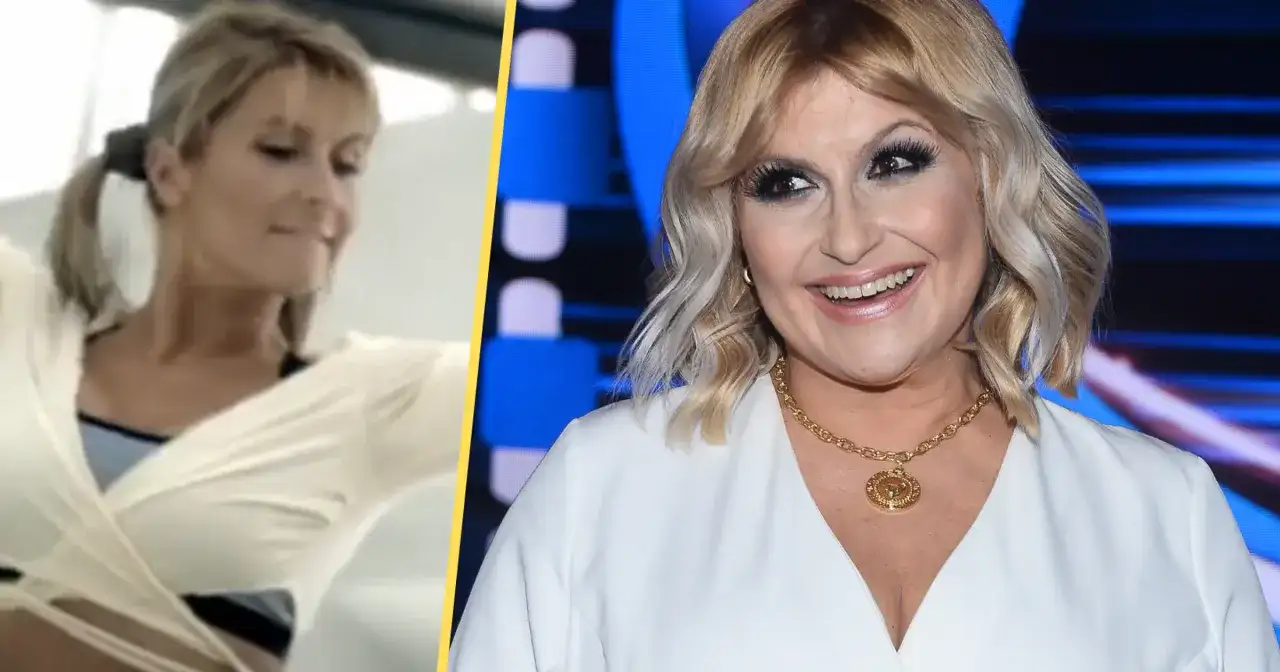 Gwiazda z listą gwiazd, które straciły kontrakty reklamowe przez skandal, w białej kreacji i złotym naszyjniku.