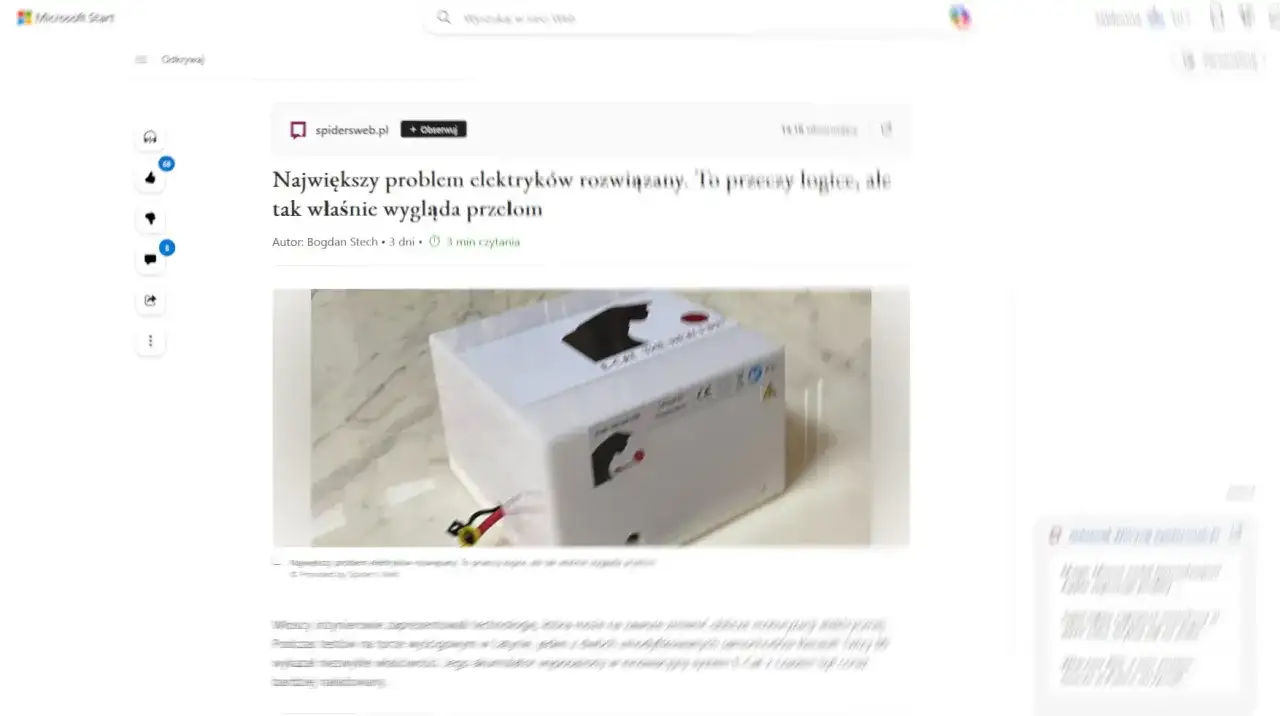Białe pudełko z czarnymi naklejkami, jakby z logo kota, z kablami. Artykuł o przełomie w elektryce.