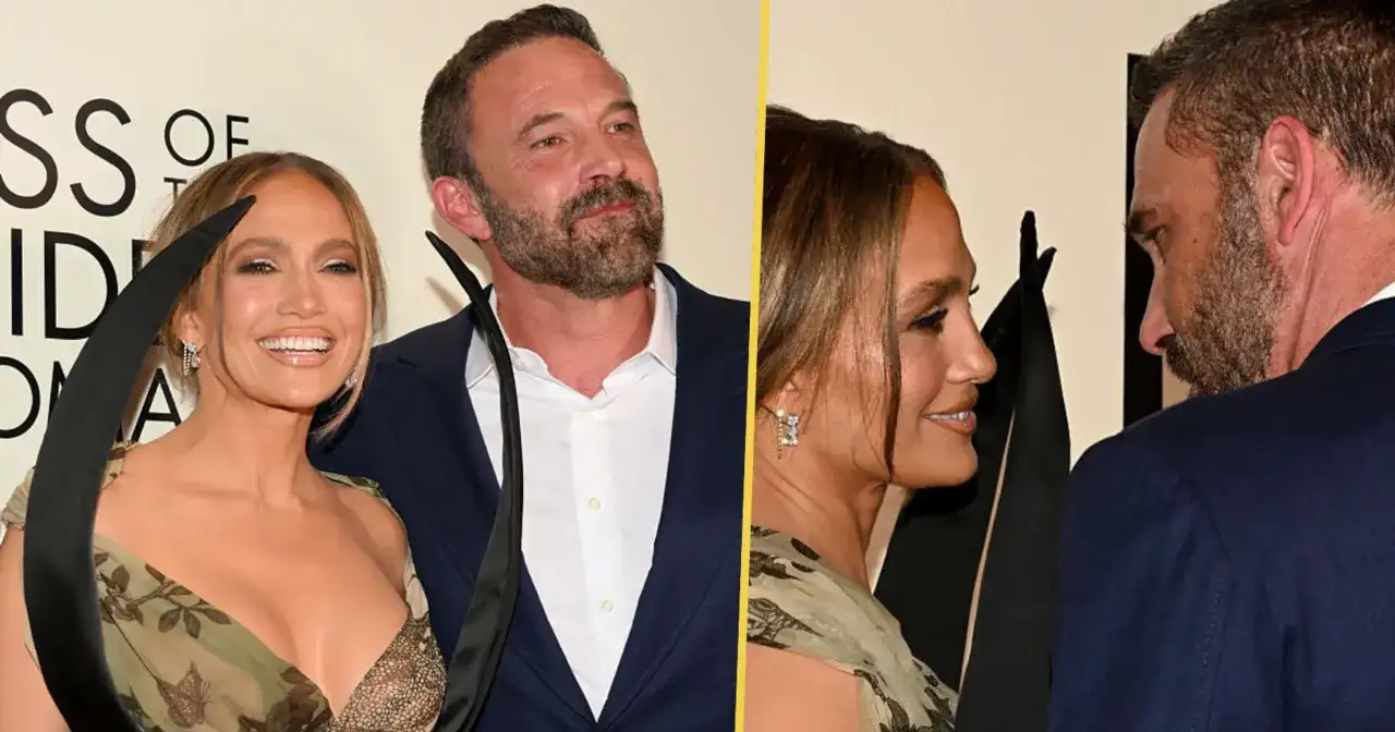Jennifer Lopez i jej mąż Ben Affleck na czerwonym dywanie.