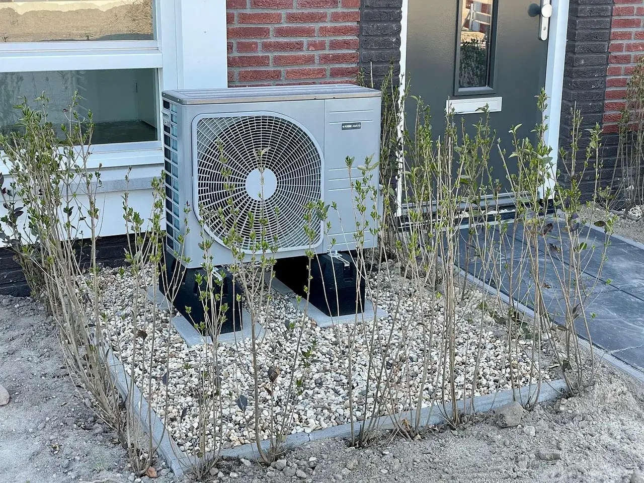 Pompy ciepła – na co dziś zwracają uwagę instalatorzy przy doborze systemu?
