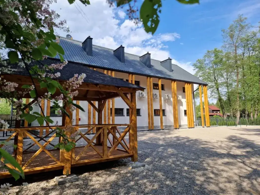 Skansen Forest Kraków - idealne miejsce na wypoczynek w naturze