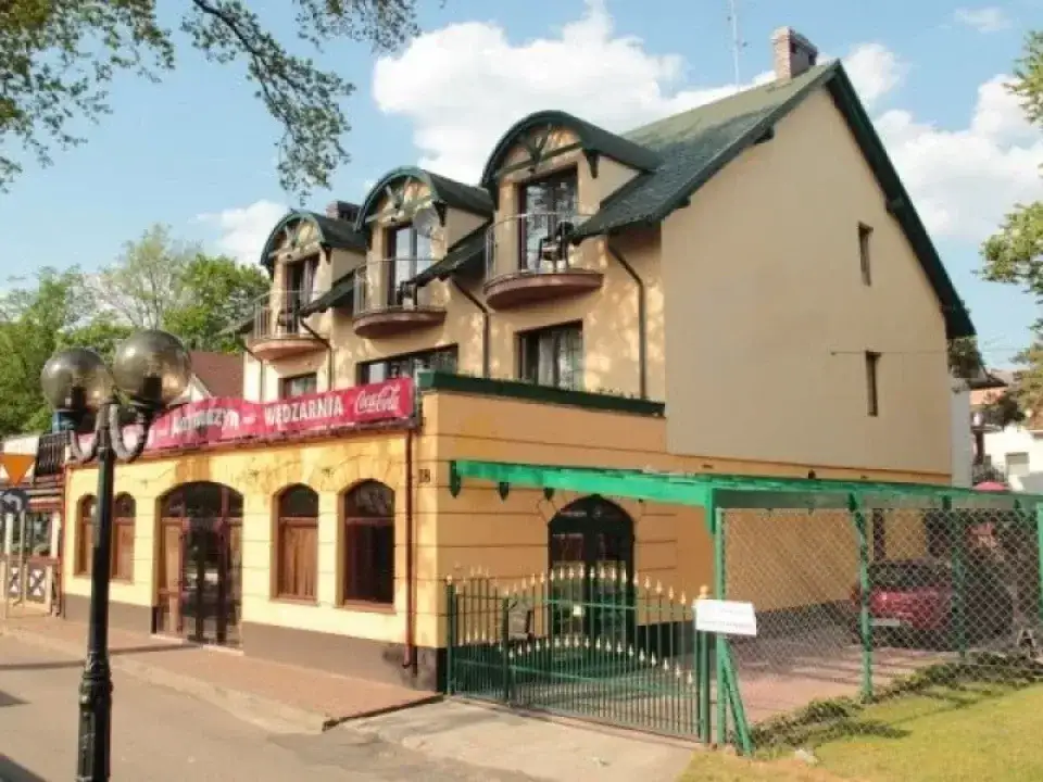 Gdzie zjeść w Niechorzu? Odkryj najlepsze restauracje i smaki