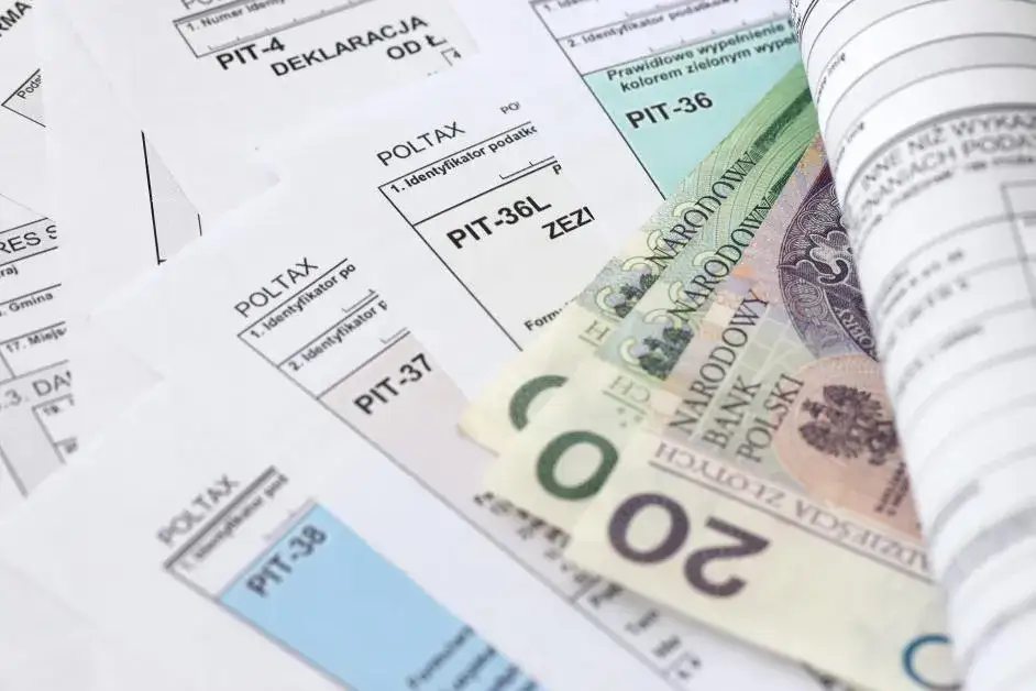 Ile można zarobić rocznie bez podatku? Poznaj ważne limity i zasady
