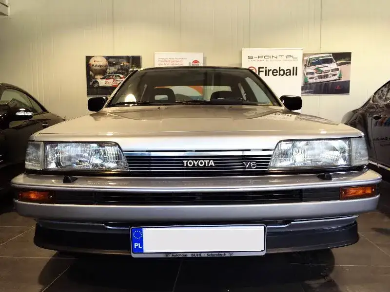 Skąd pochodzi firma Camry? Odkryj jej fascynującą historię w Polsce