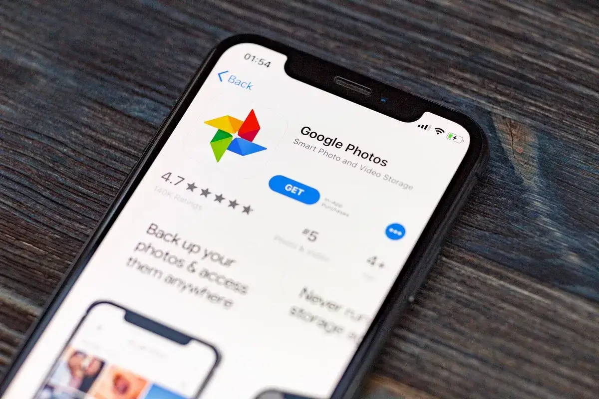 Page de l'application Google Photos sur un smartphone, avec le bouton "GET".