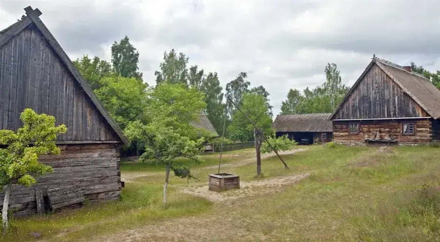Odkryj fascynującą historię skansenu wsi kaszubskiej i jego skarby