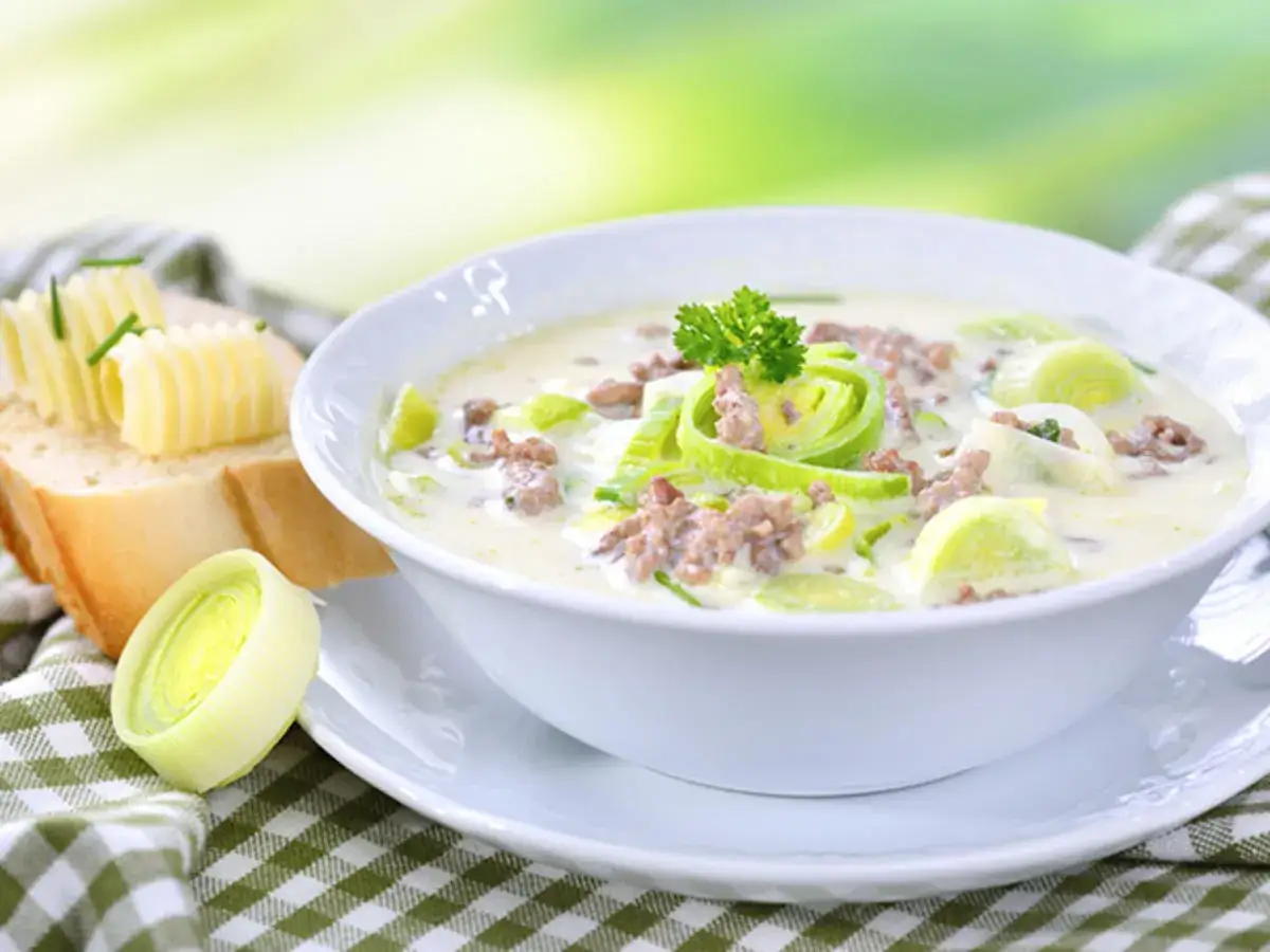 Cremige Hack-Lauch-Suppe: So einfach geht dein Lieblingsrezept