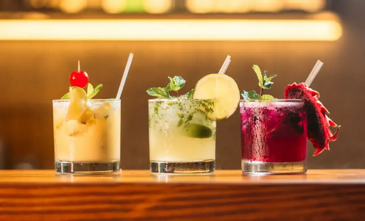 Drinki z wódką - Jak dobrać proporcje i uzyskać idealny balans?