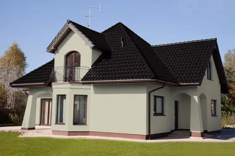 Jaki kolor elewacji do antracytowego dachu? Oto najlepsze propozycje