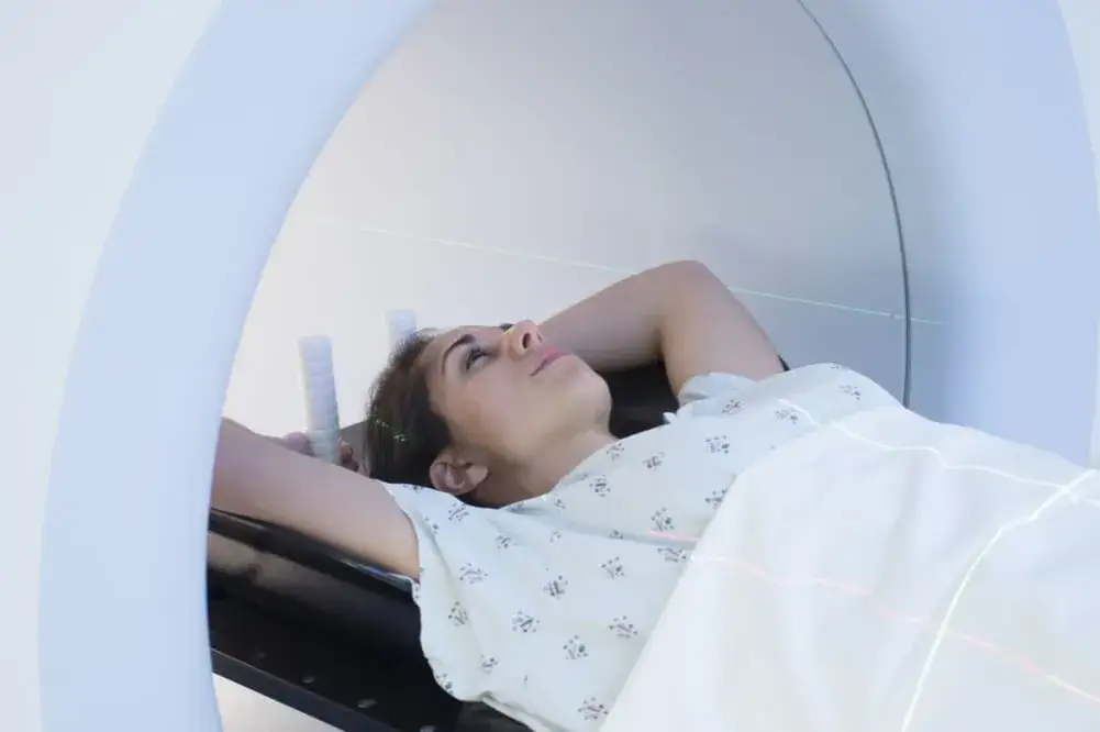 PET prywatnie: Ile kosztuje i czy warto przyspieszyć diagnozę?