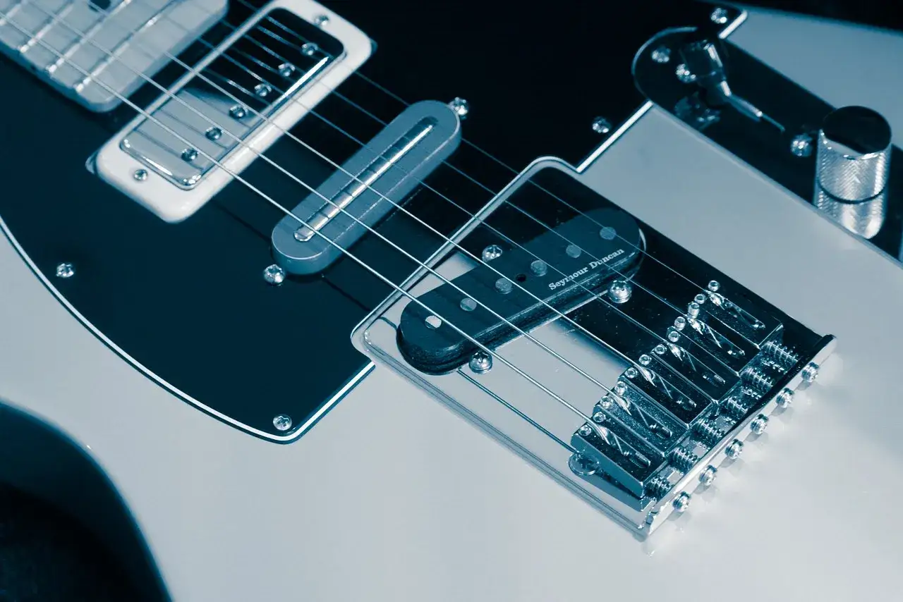 Przetwornik gitarowy DIY: Stwórz unikalne brzmienie krok po kroku