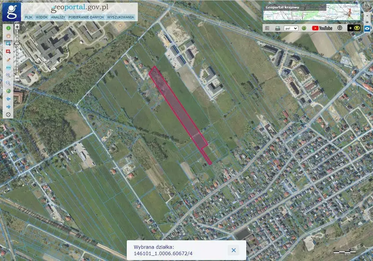 Widok z geoportal.gov.pl na powiat ostrołęcki. Zaznaczona działka o numerze 146101_1.0006.60672/4.