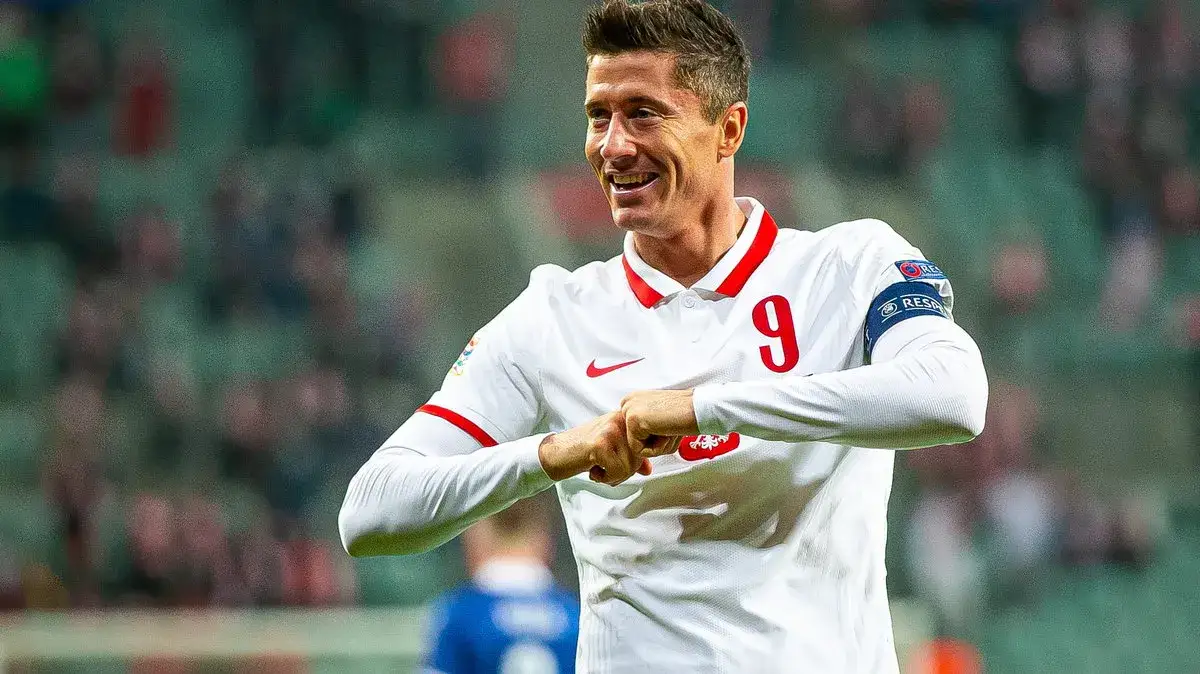 Kiedy Lewandowski zaczął grać w piłkę? Niezwykła historia jego kariery.