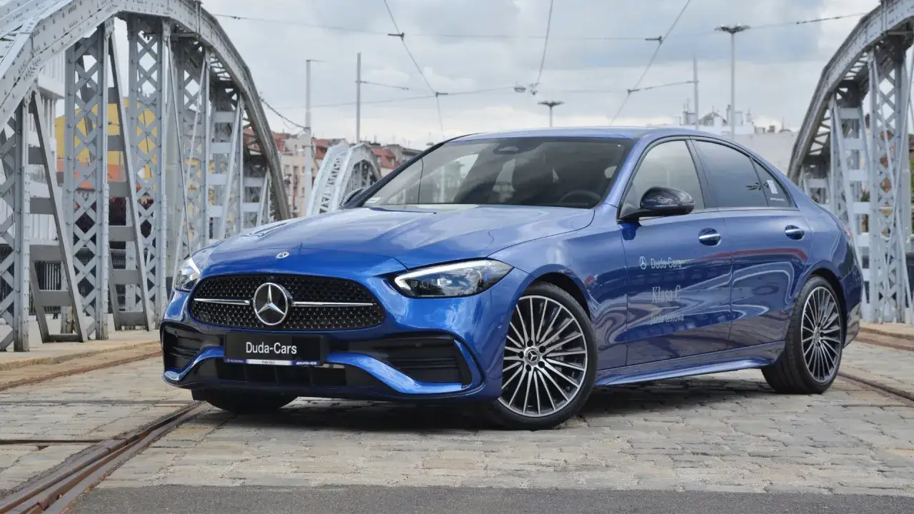 Najnowszy Mercedes Klasa C – luksus, technologia i bezpieczeństwo w jednym