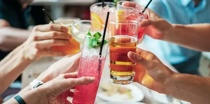 Czy alkohol wypłukuje potas? Skutki dla zdrowia i organizmu