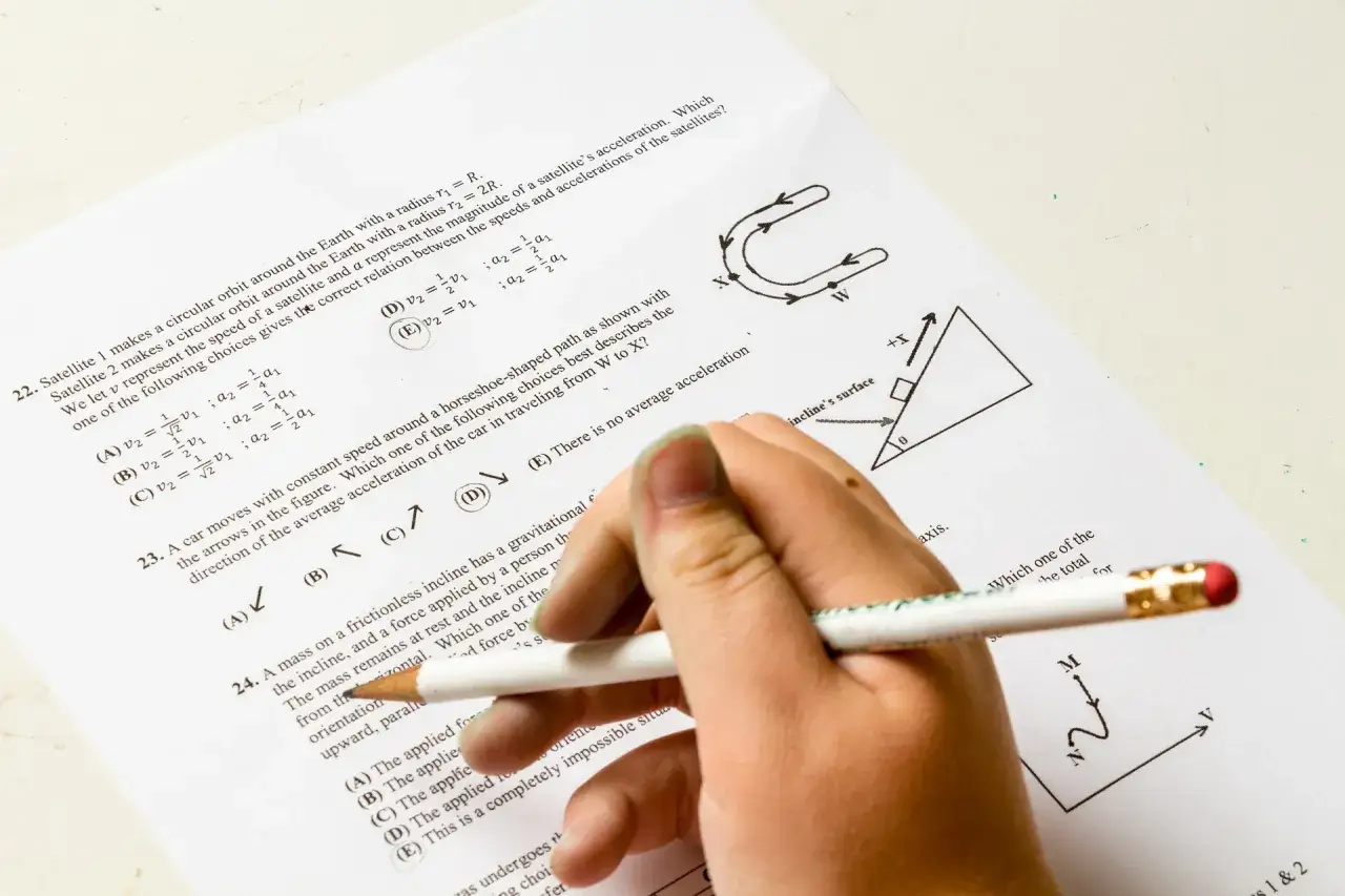 Jak uczyć się fizyki na studiach i uniknąć trudności w nauce