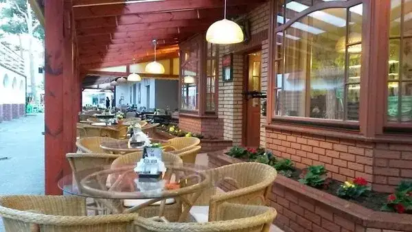 Pogorzelica gdzie zjeść - najlepsze miejsca na smaczne posiłki