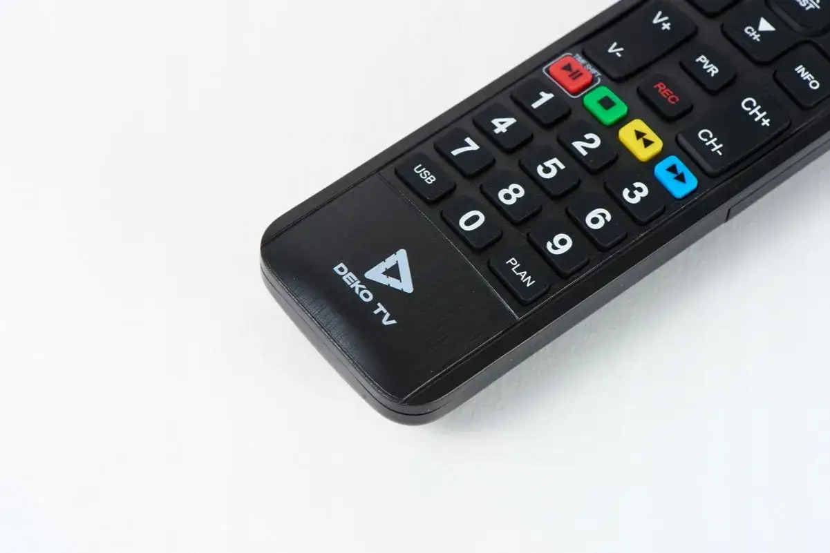 Pilot do dekodera Cabletech: Diagnoza, wybór i programowanie
