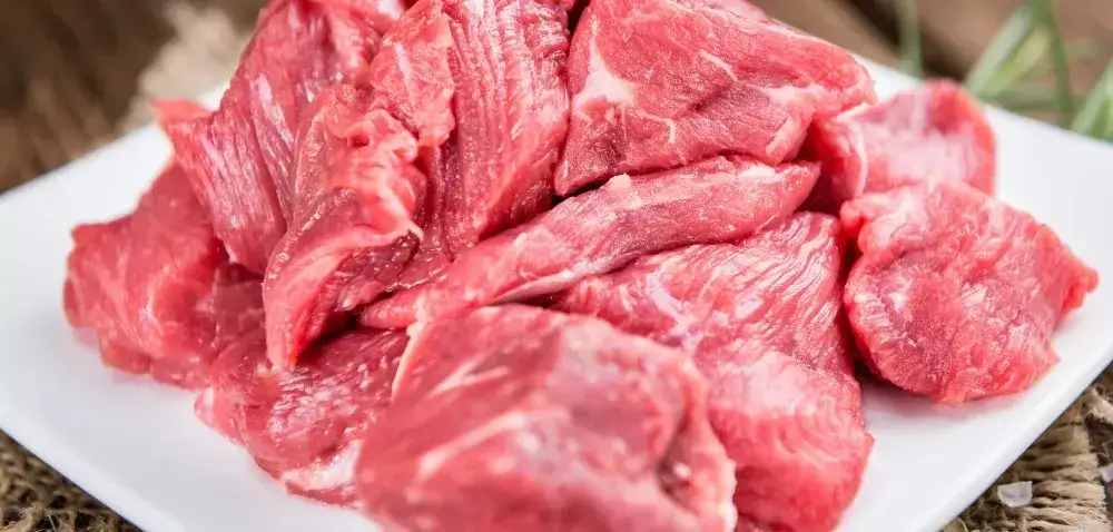 Ile kosztuje kilogram wołowiny? Zaskakujące różnice cenowe w sklepach