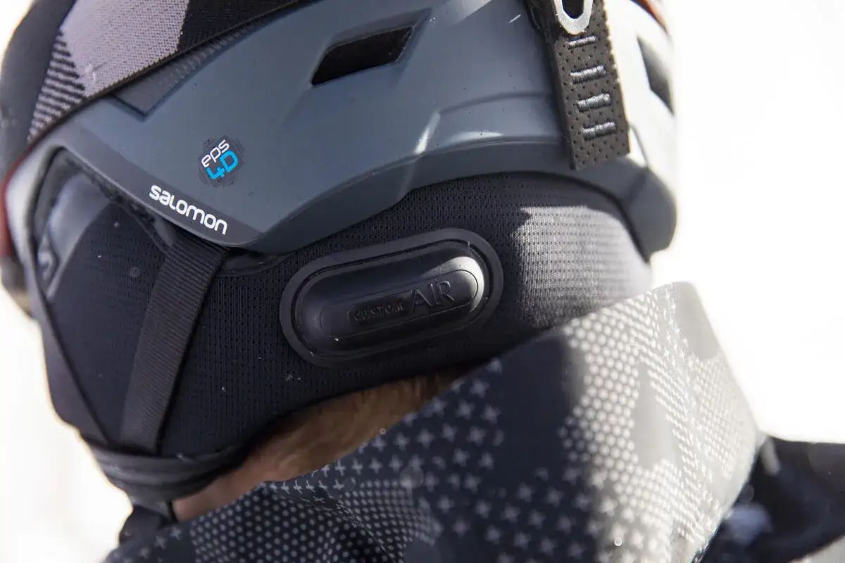 Kask na narty: jak wybrać idealny model dla maksymalnego bezpieczeństwa