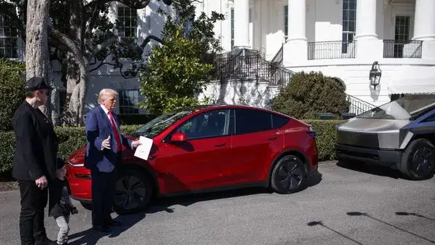 Kto naprawdę jest właścicielem Tesli? Sprawdź, kto zarządza firmą i jej przyszłością