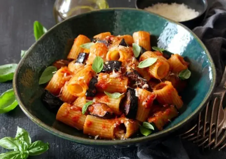 Pâtes à la Norma : Le secret d'une recette sicilienne inoubliable