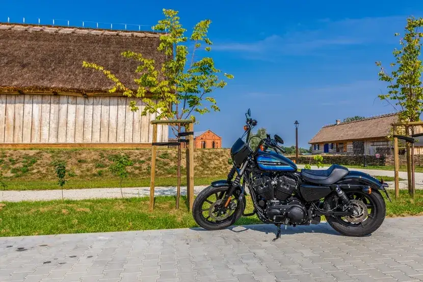 Najlepsze trasy motocyklowe w Mazowieckiem, które musisz przejechać