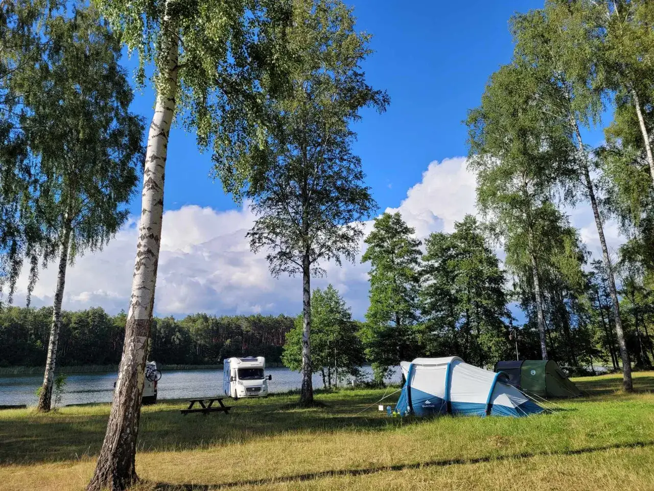 Okoniny Nadjeziorne atrakcje: odkryj najlepsze miejsca na relaks i zabawę