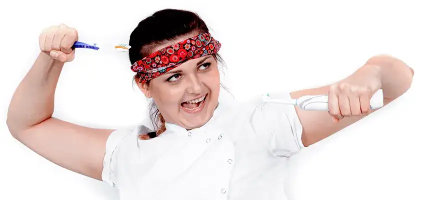 Która szczoteczka lepsza: soniczna czy oscylacyjna dla zdrowych zębów?