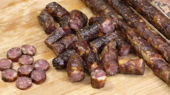 Jak zrobić kabanosy wieprzowe – krok po kroku do idealnego smaku