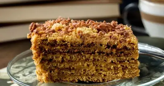 Marlenka domowa: Przepis, który smakuje lepiej niż z cukierni!