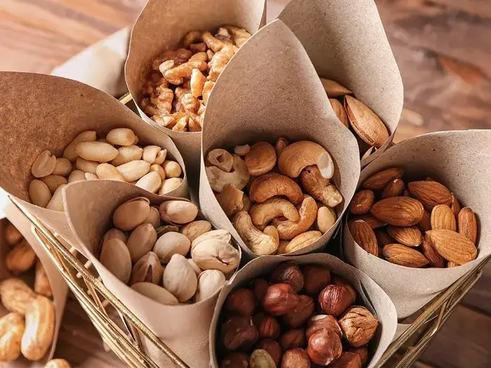 Jak uprażyć orzechy w piekarniku, by uniknąć przypalenia i cieszyć się smakiem