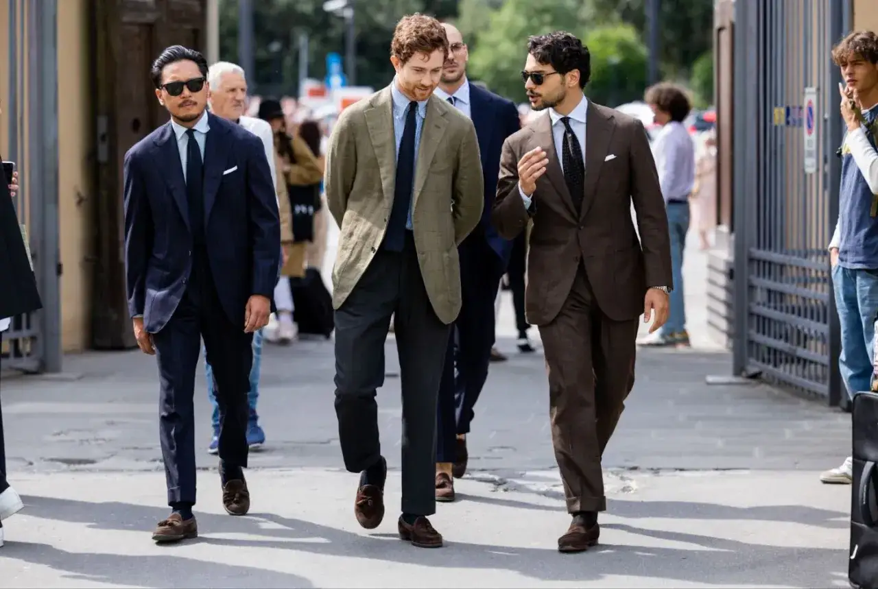 Jakie spodnie do mokasynów męskich – unikaj modowych wpadek